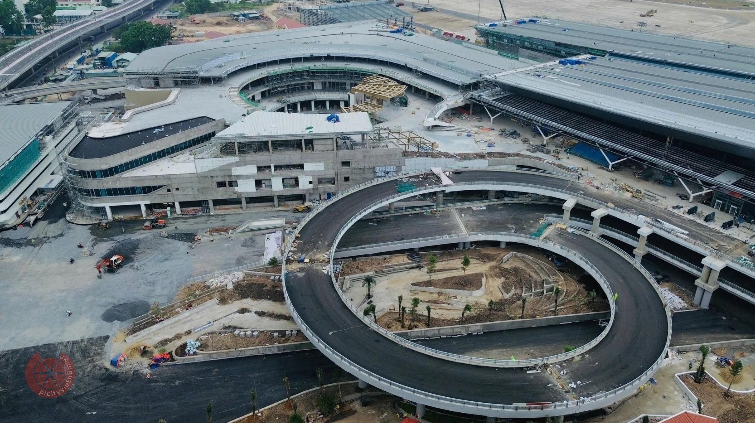 GA T3 TÂN SƠN NHẤT BẤT ĐẦU KHAI THÁC THÁNG 4-2025 9 Nhà ga T3 San Bay Tân Sơn Nhất từ trên cao